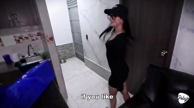 Latina delivery girl stuffed with creamy cum and milk drink cockshaft slurped down fast