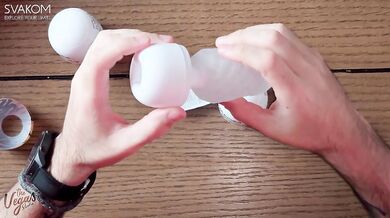 Svakom Hedy X teases in a hot MFM threesome review