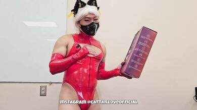 M2 toy blows catboy apart in Korean latex review