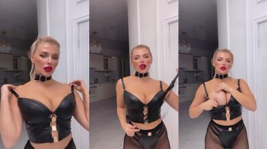 Big tits blonde milf masturbating hard fast fucking herself raw