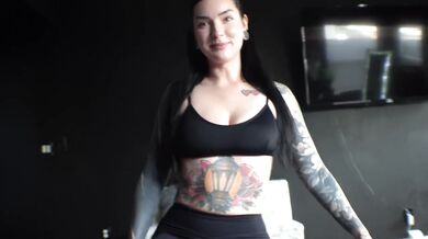 His tattooed slut girlfriend sucked him raw in missionary POV with braces
