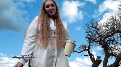 Lost Tourist Gushing From Amateur Doggy Outdoor Blowjob and Handjob Cumshot