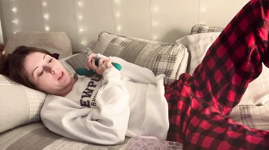 Bitchy Step Sis Oops Pulsating Pussy Gush Toy Confront