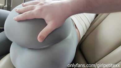 Her tight leggings burst as I grab and flood her big ass in public
