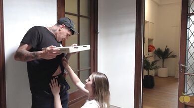 Blonde wife gushing on delivery man's massive cock while hubby watches cum