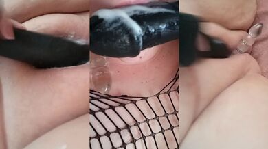 Hazy Lips BBW Smoker Gushes Fat Creamy Pussy Big Dildo