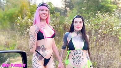 Australian inked girls take big dick shaft in public sloppy blowjob threesome